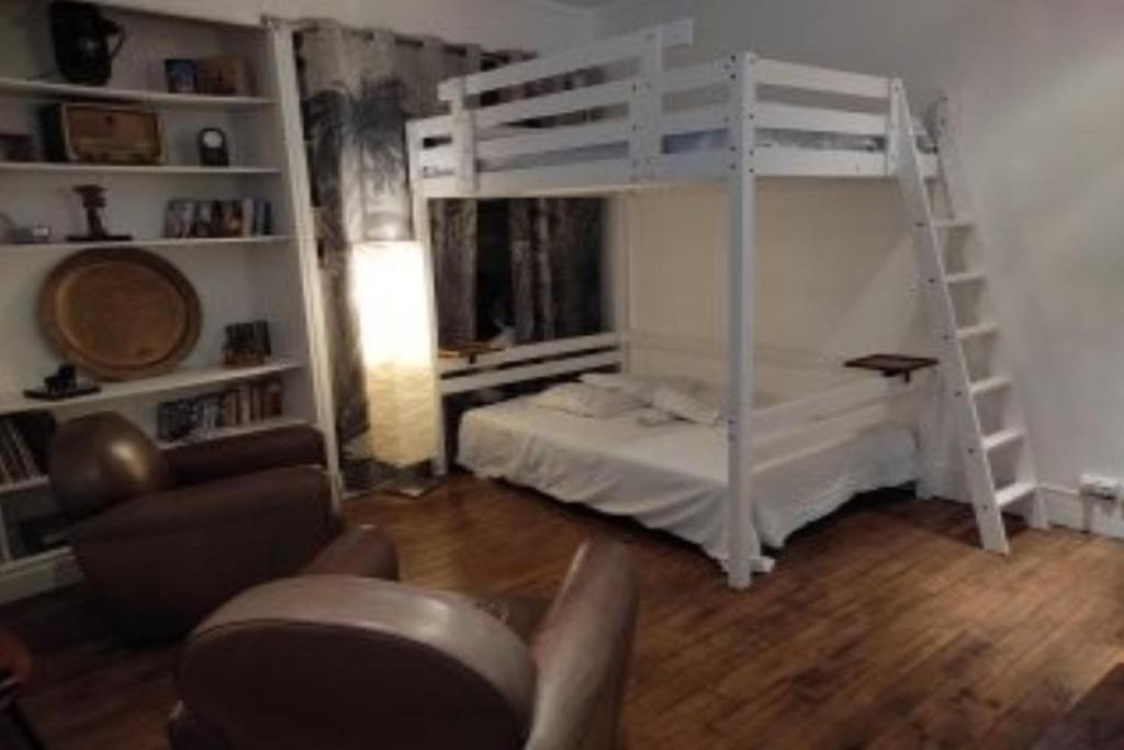 Two Beautiful Studios - Bastille- 4 Pers Paris Bagian luar foto